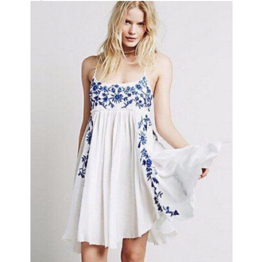 Intimately Free People Babydoll Slip Dress Large White Blue Floral Embroidery